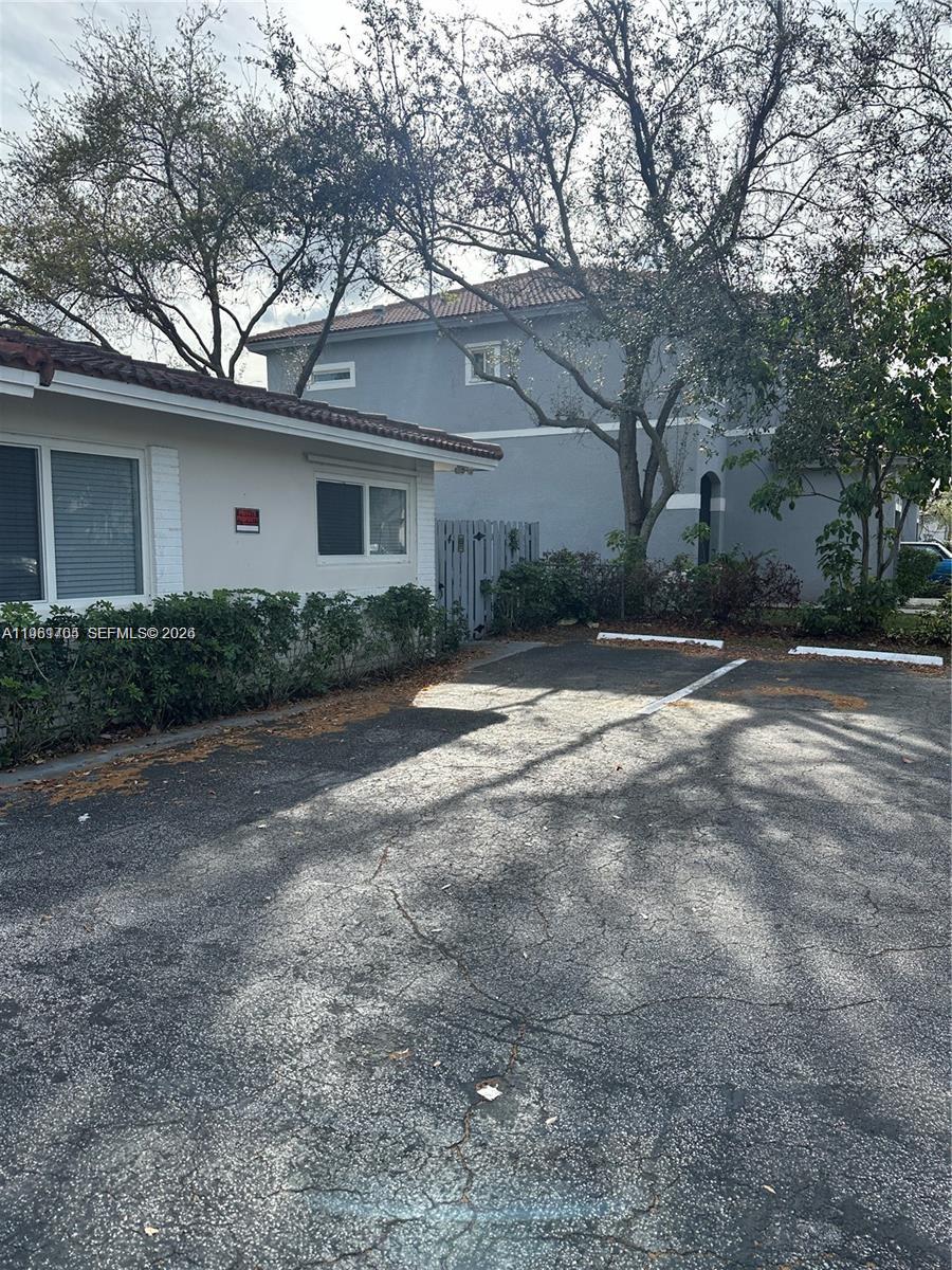 8704 NW 38th Drive