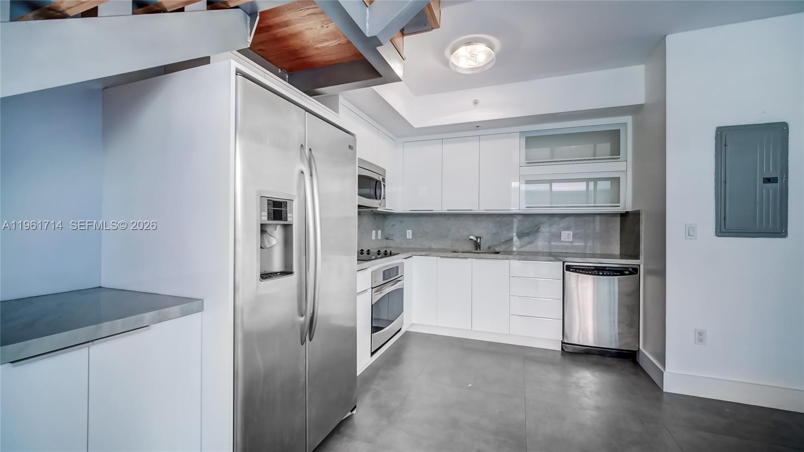 90 SW 3rd Street