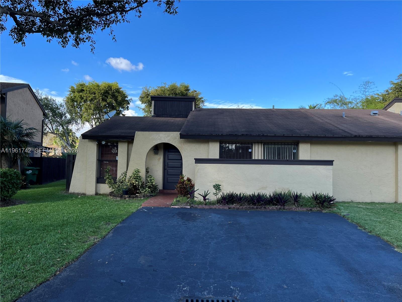 12713 SW 70th Lane
