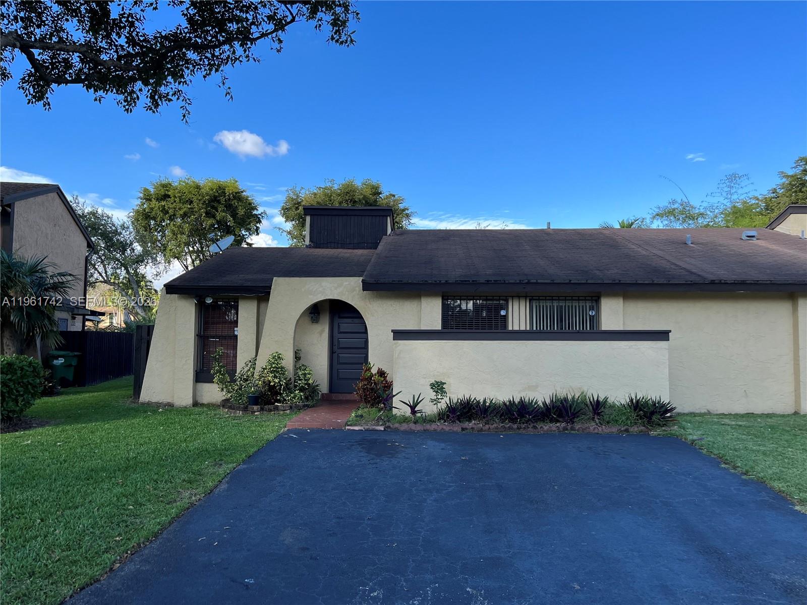 12713 SW 70th Lane