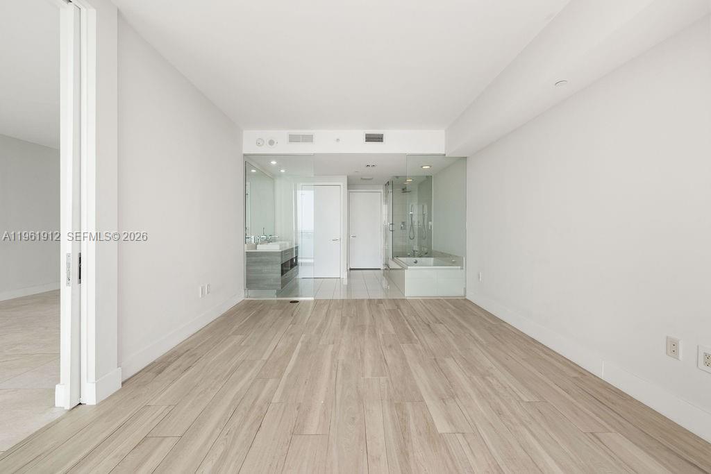 650 NE 32nd Street