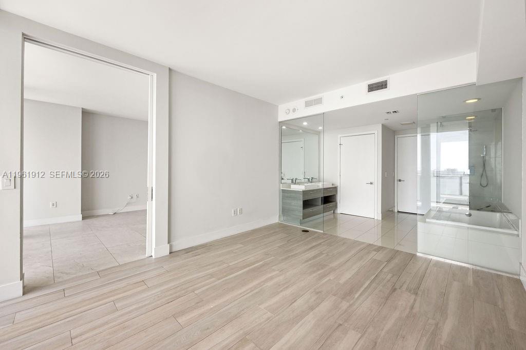 650 NE 32nd Street