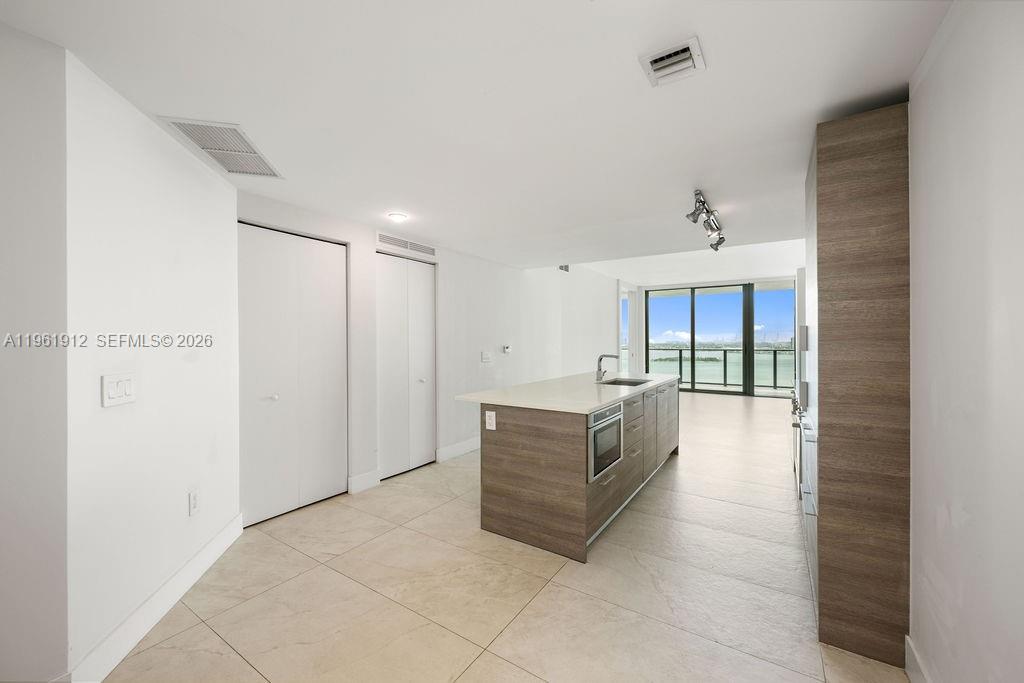 650 NE 32nd Street