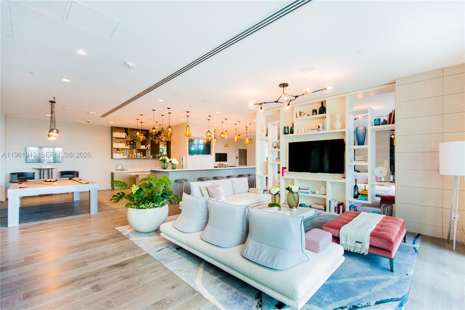 650 NE 32nd Street