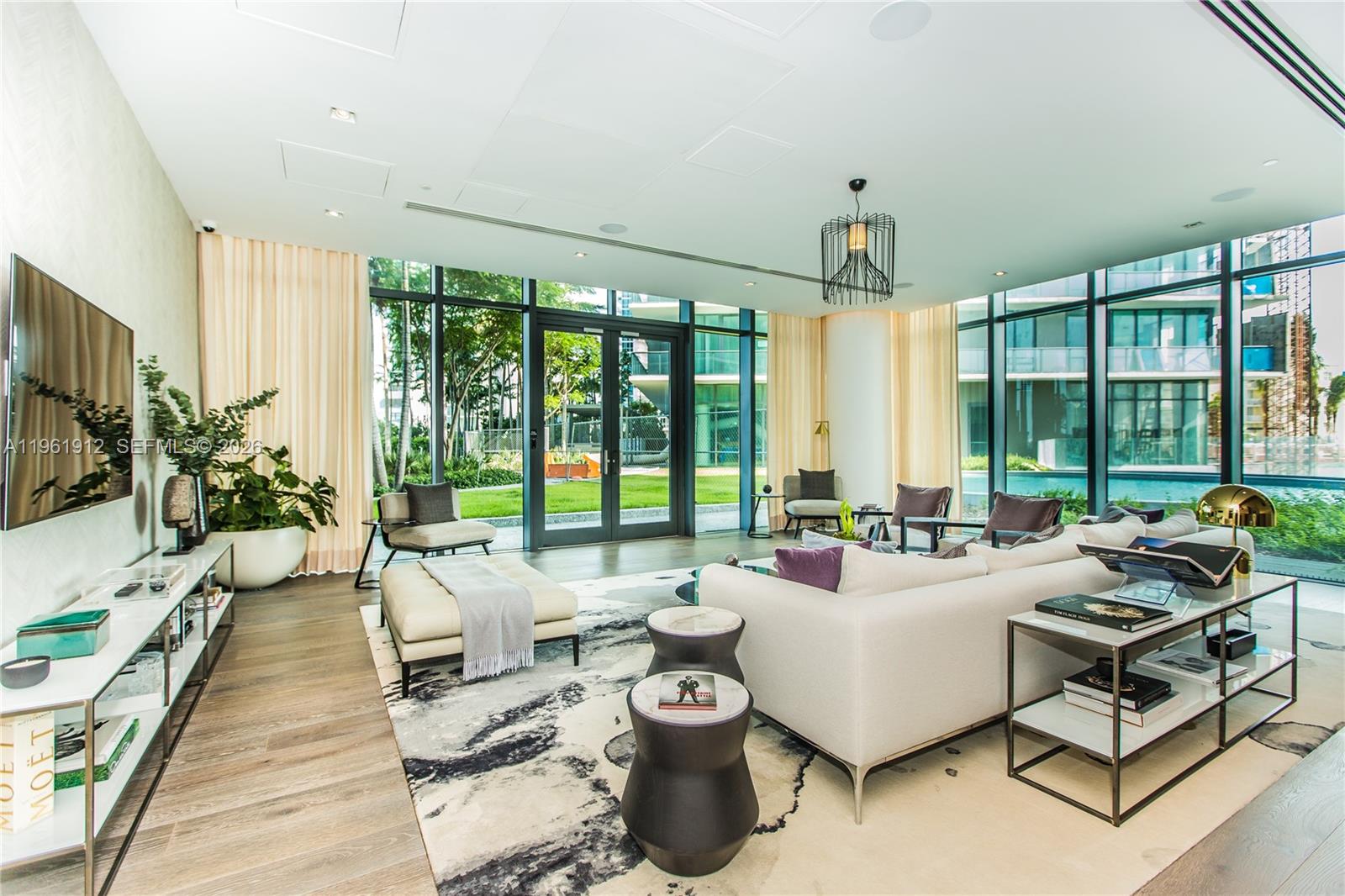 650 NE 32nd Street
