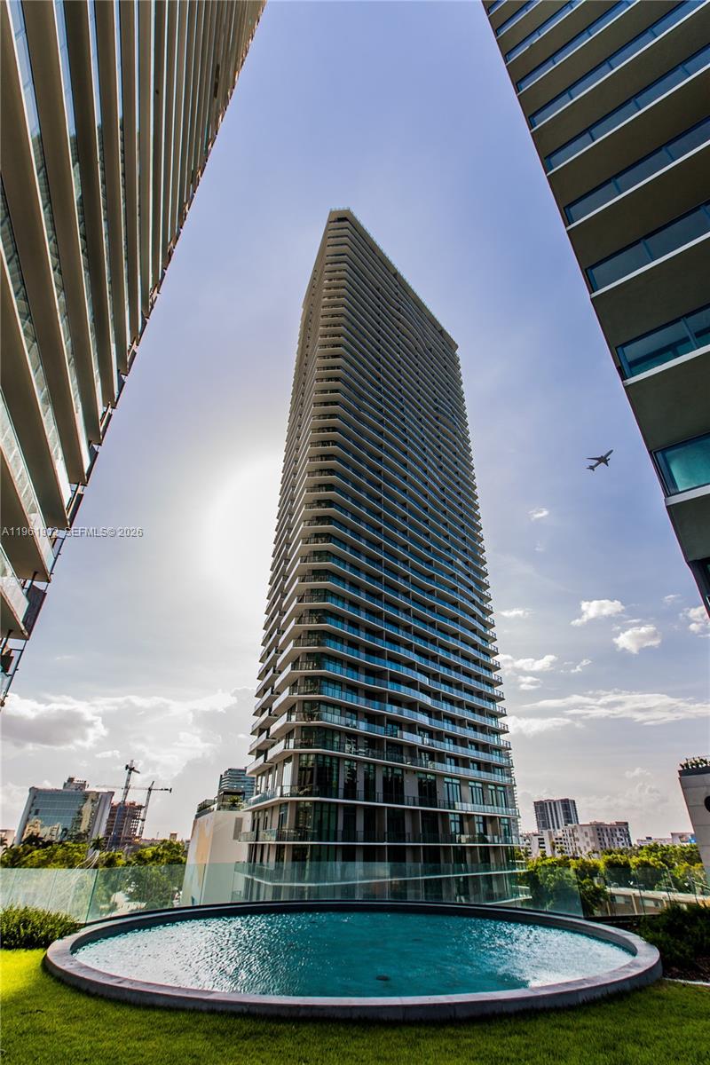 650 NE 32nd Street