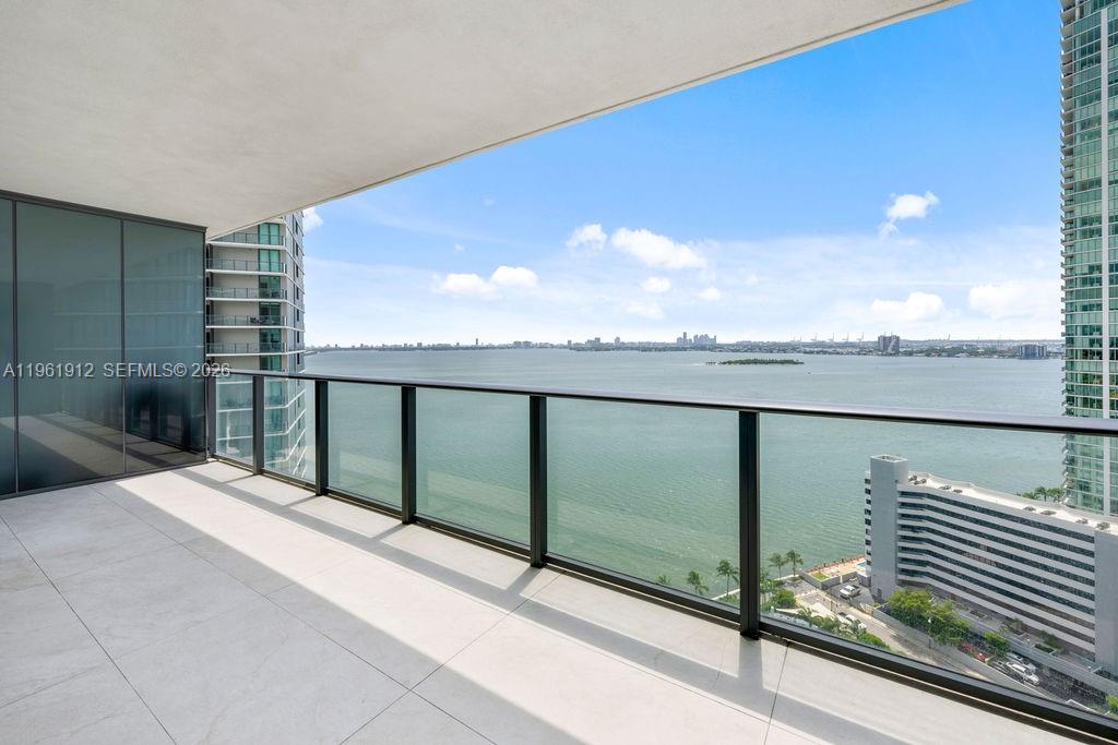 650 NE 32nd Street