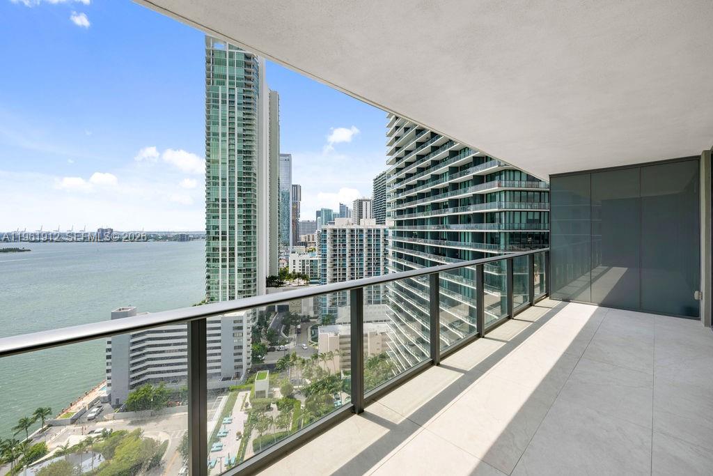 650 NE 32nd Street