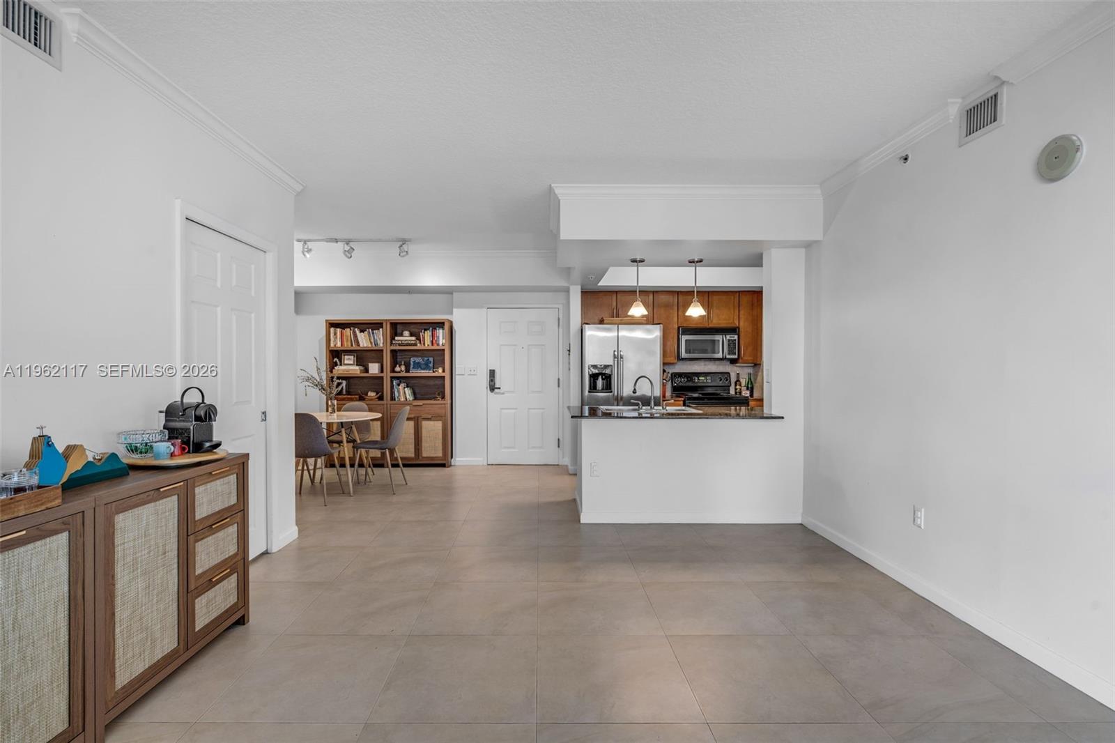 2000 N Bayshore Drive
