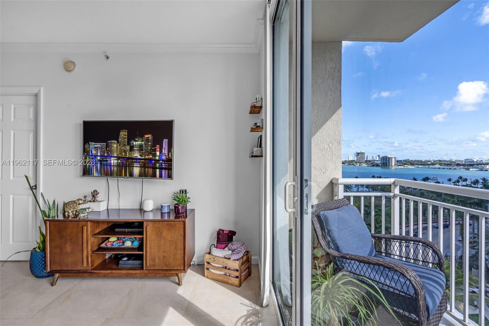 2000 N Bayshore Drive