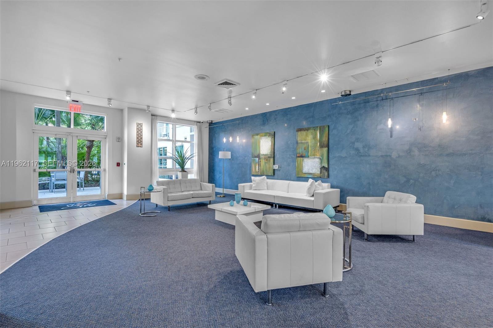 2000 N Bayshore Drive