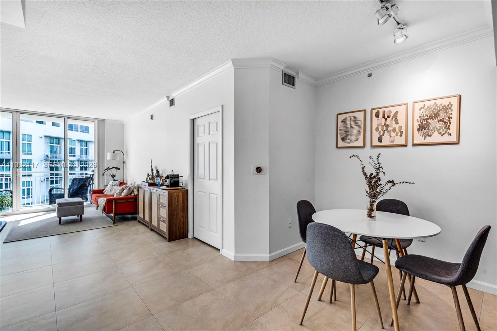 2000 N Bayshore Drive