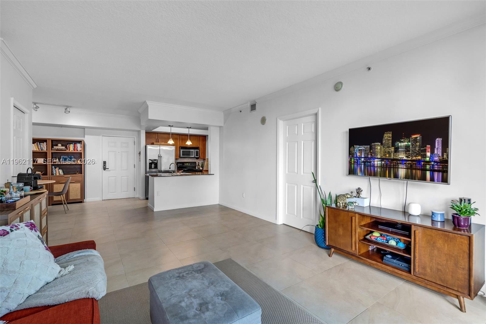 2000 N Bayshore Drive