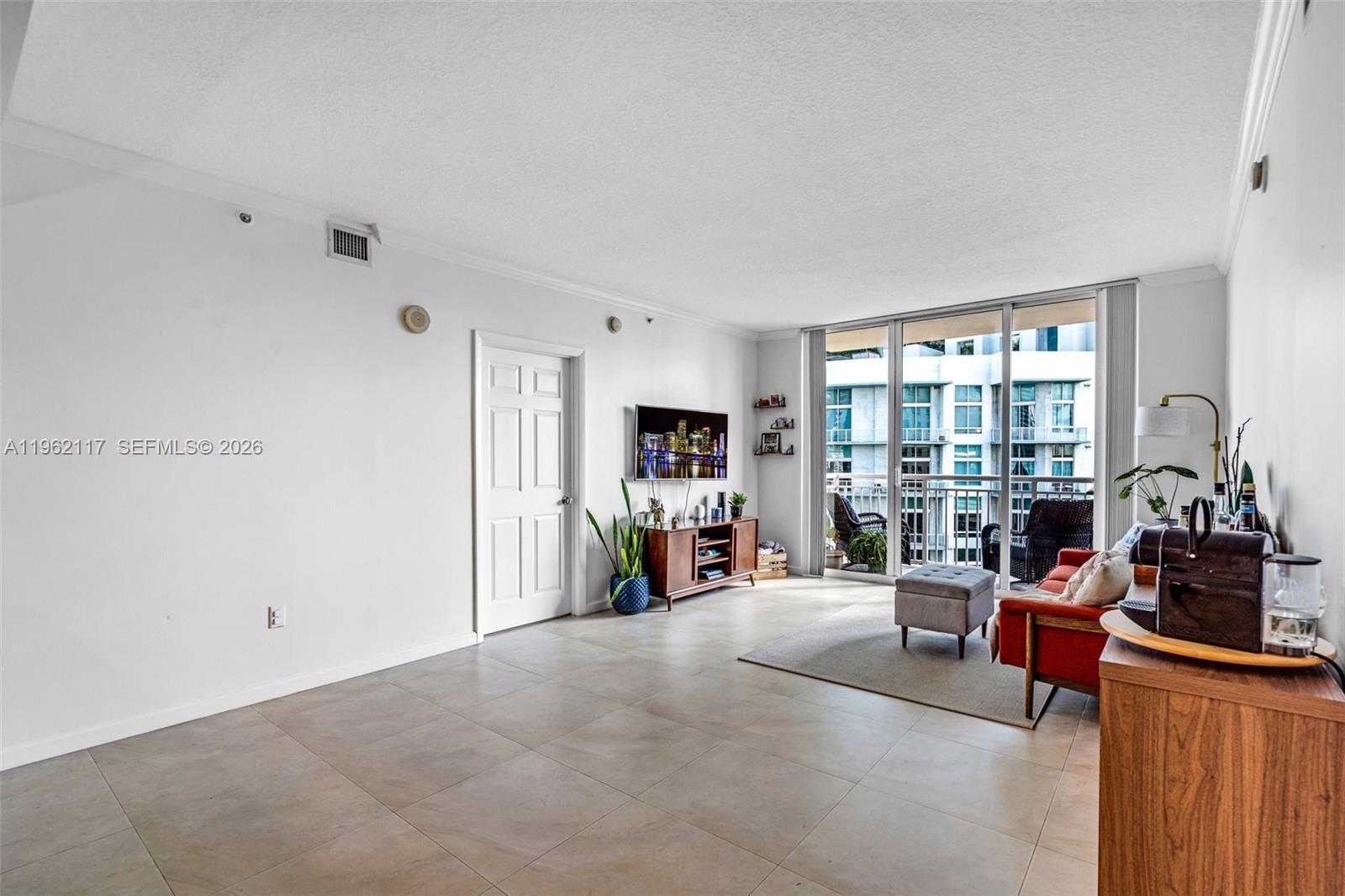 2000 N Bayshore Drive
