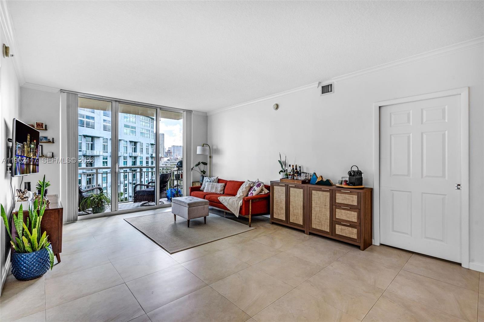 2000 N Bayshore Drive