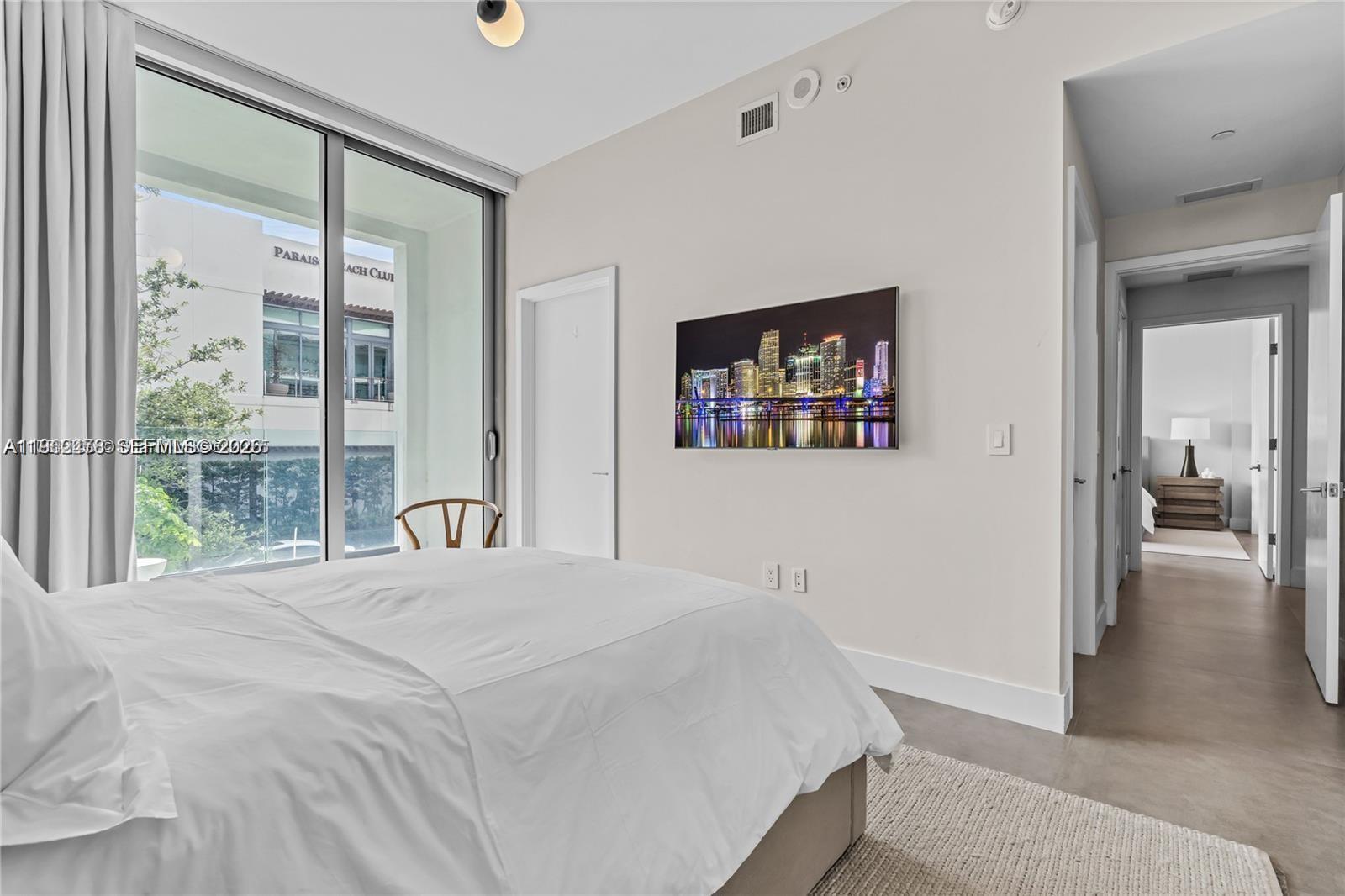 650 NE 32nd Street