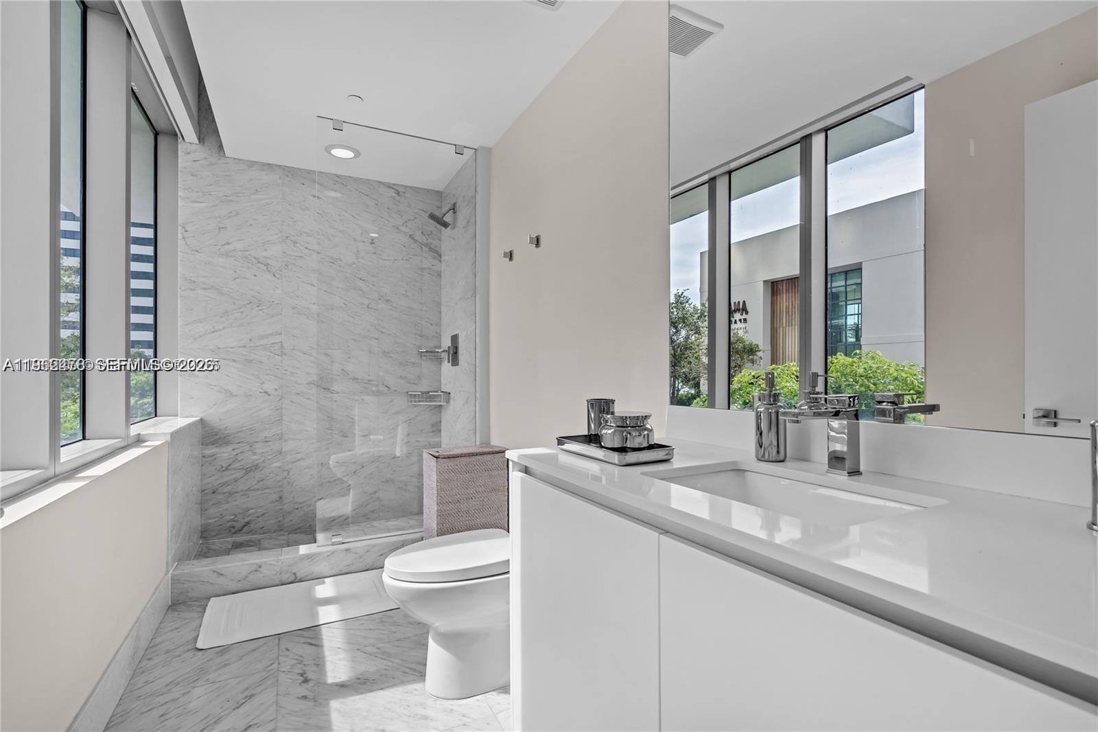 650 NE 32nd Street