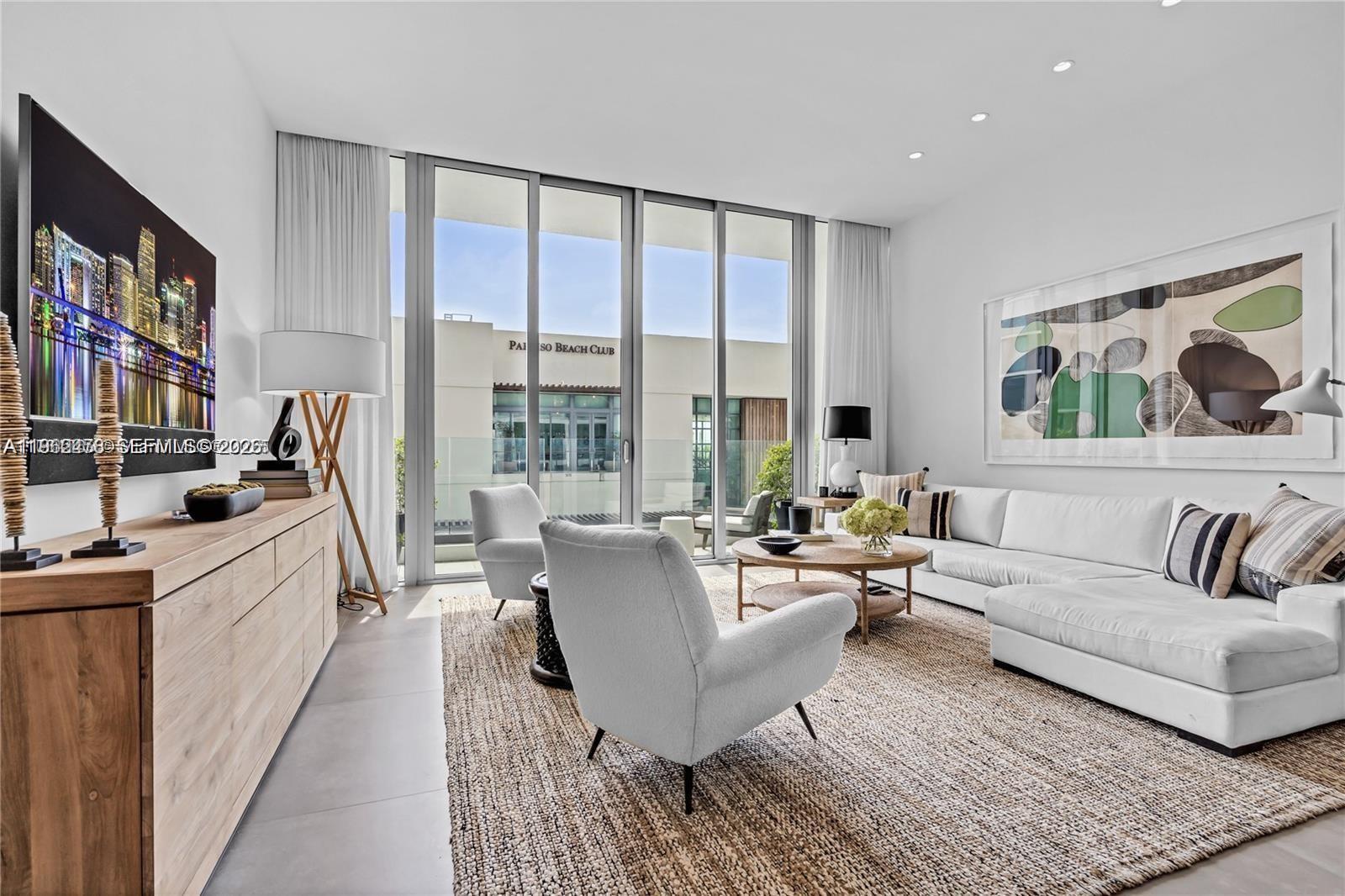 650 NE 32nd Street