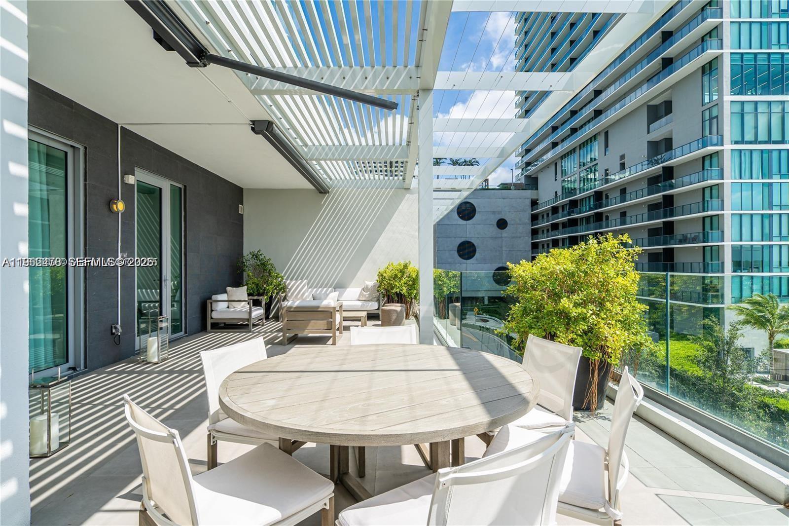 650 NE 32nd Street