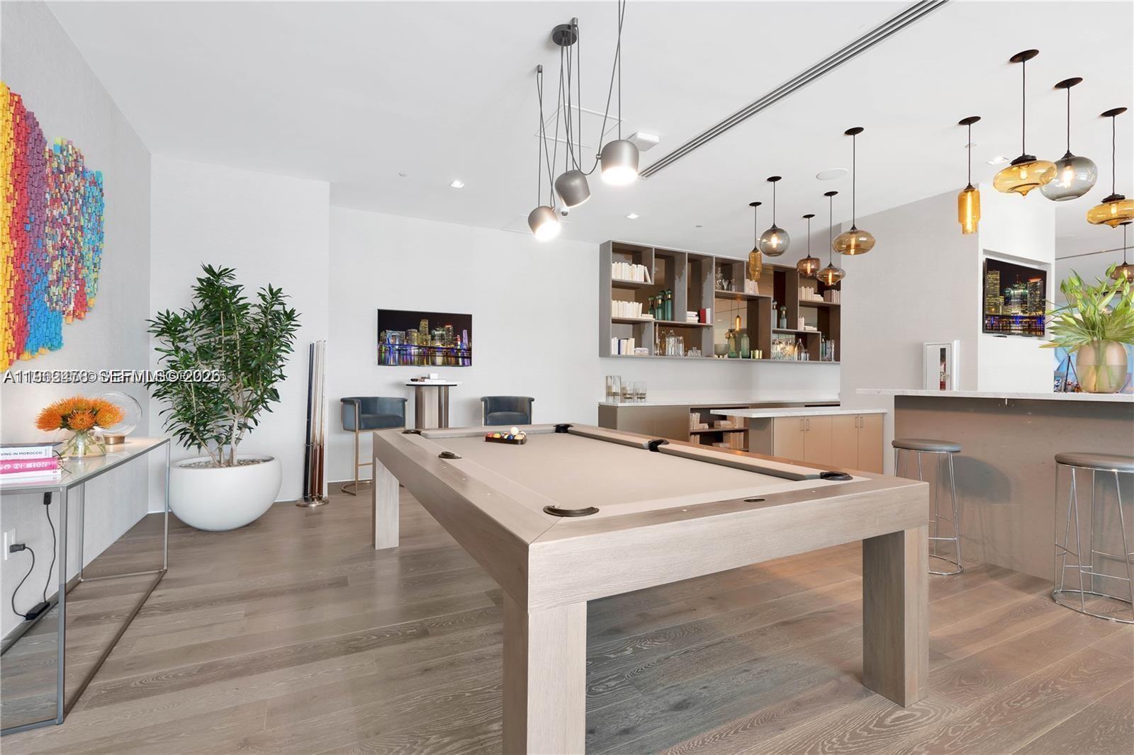 650 NE 32nd Street