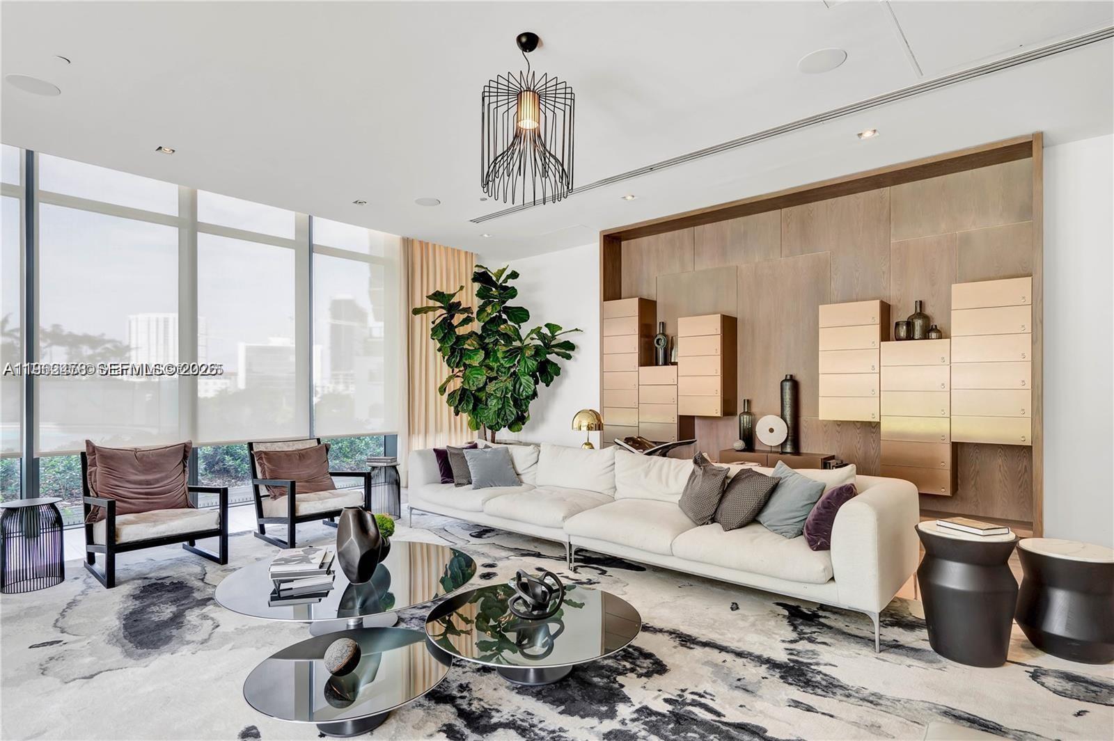 650 NE 32nd Street