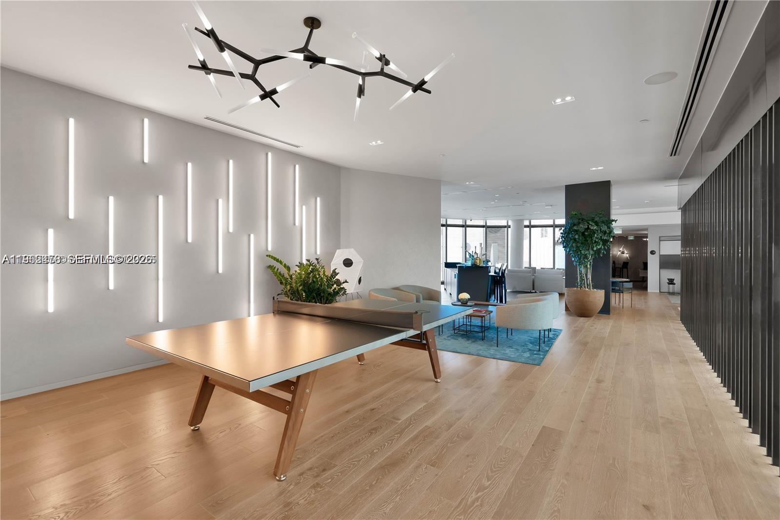 650 NE 32nd Street