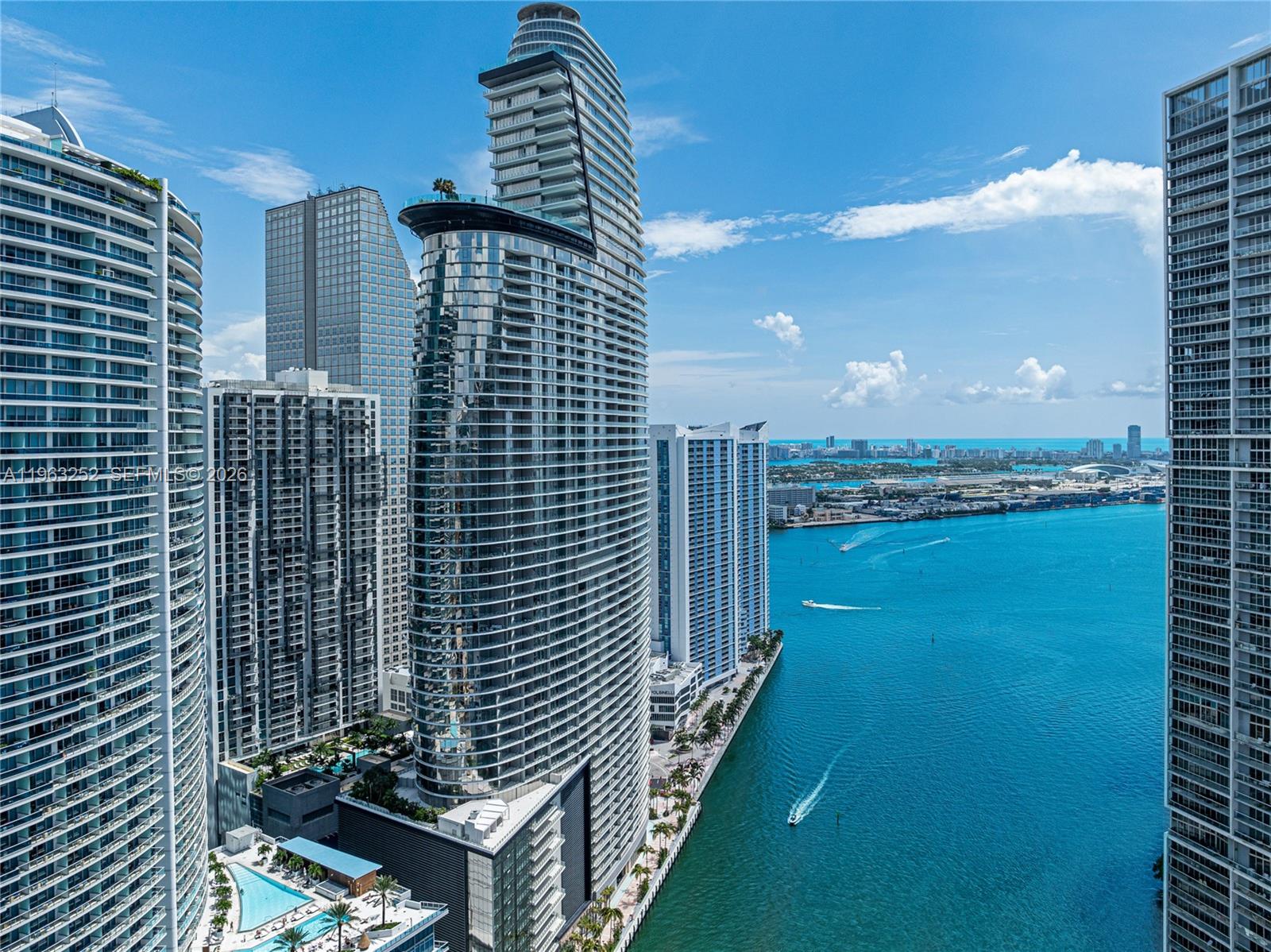 300 Biscayne Blvd Way