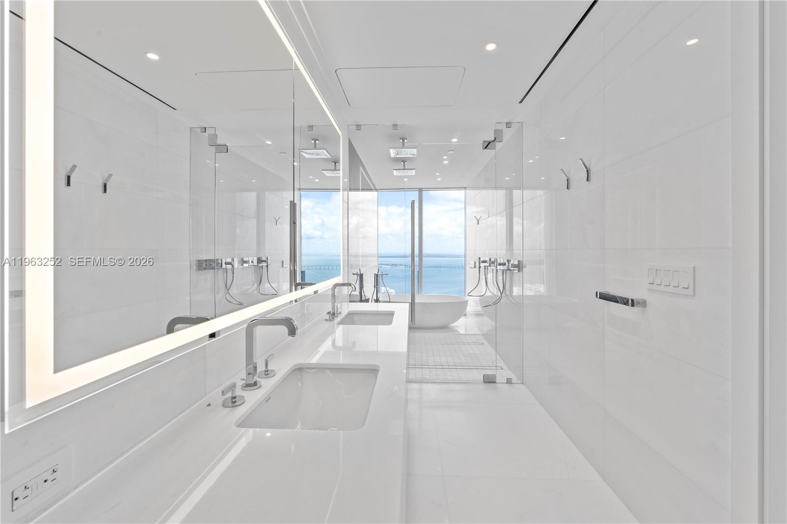 300 Biscayne Blvd Way