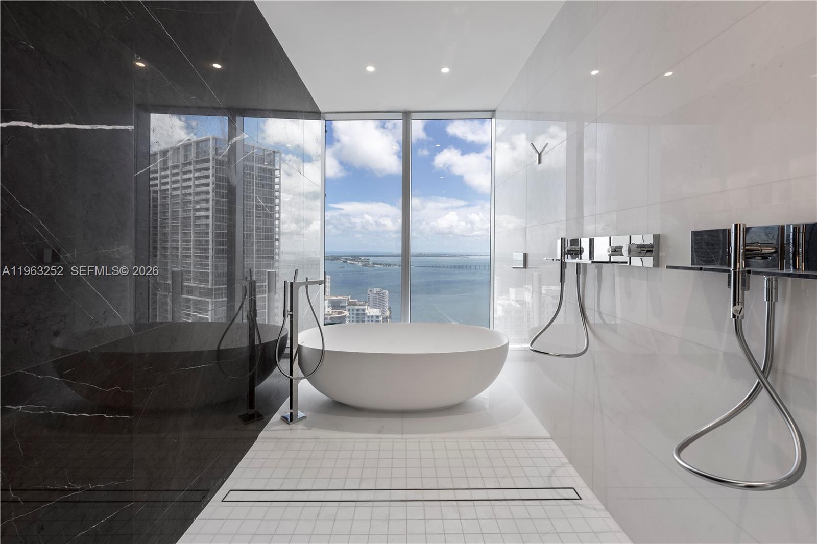 300 Biscayne Blvd Way