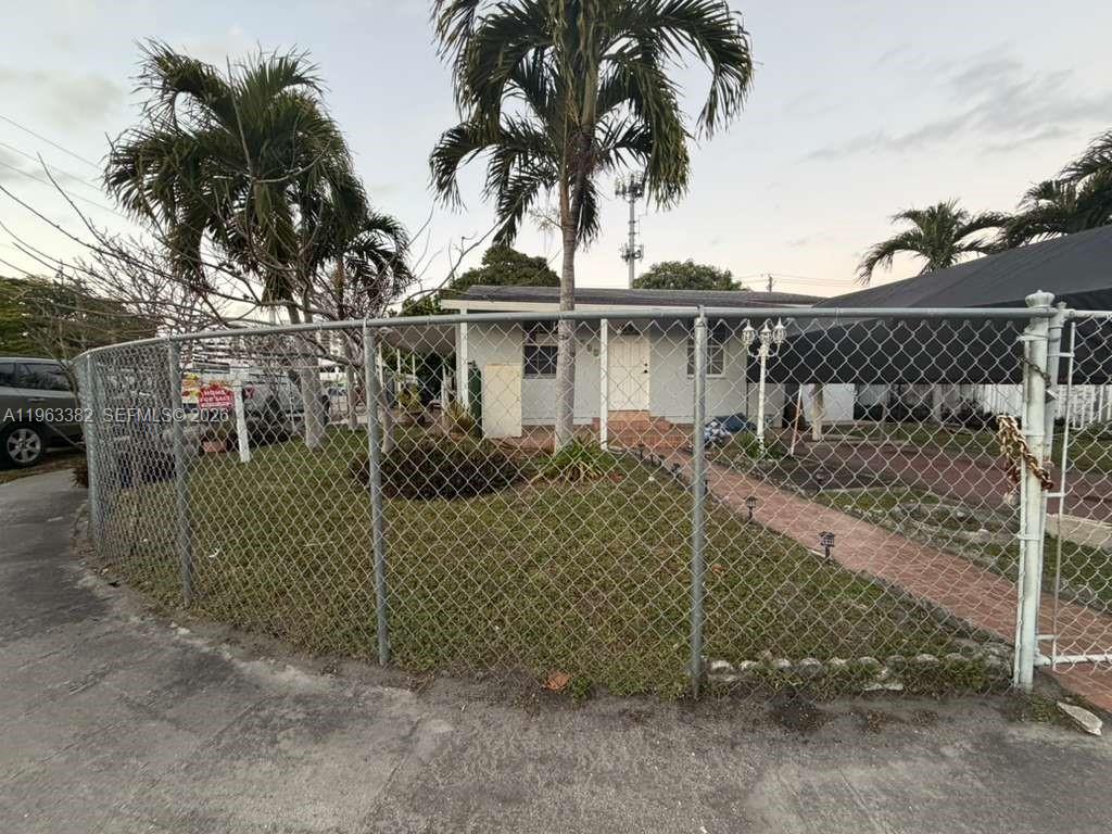 501 SE 1st Street