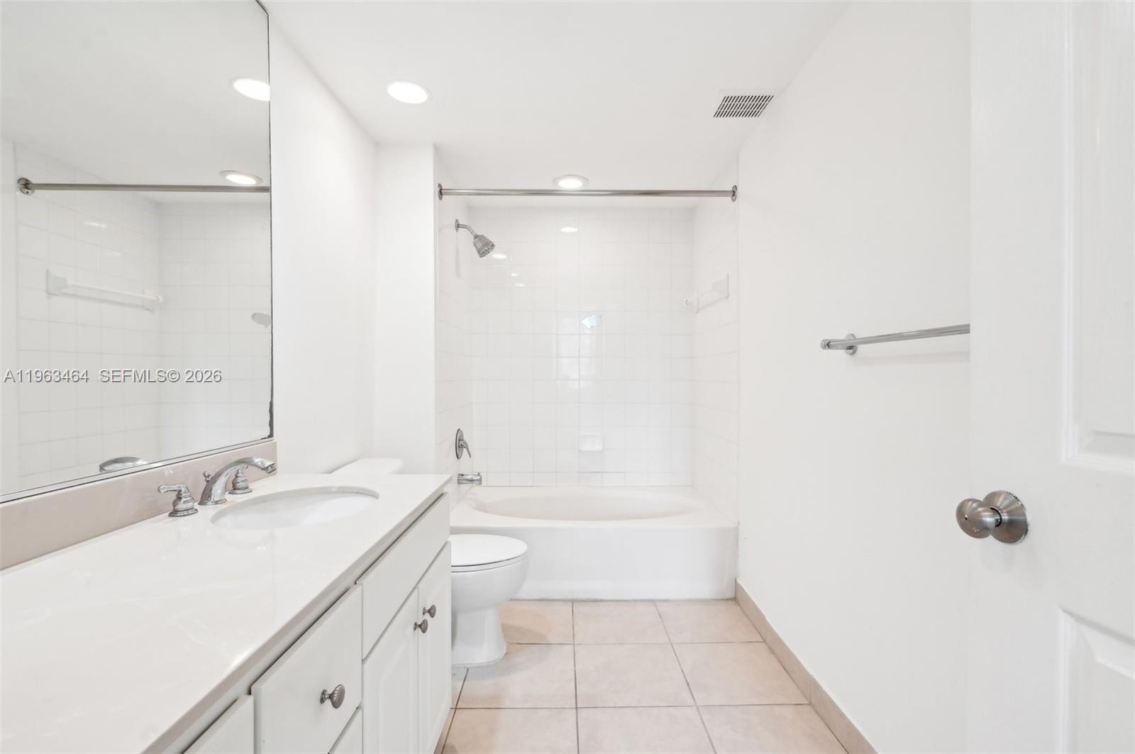 2000 N Bayshore Drive