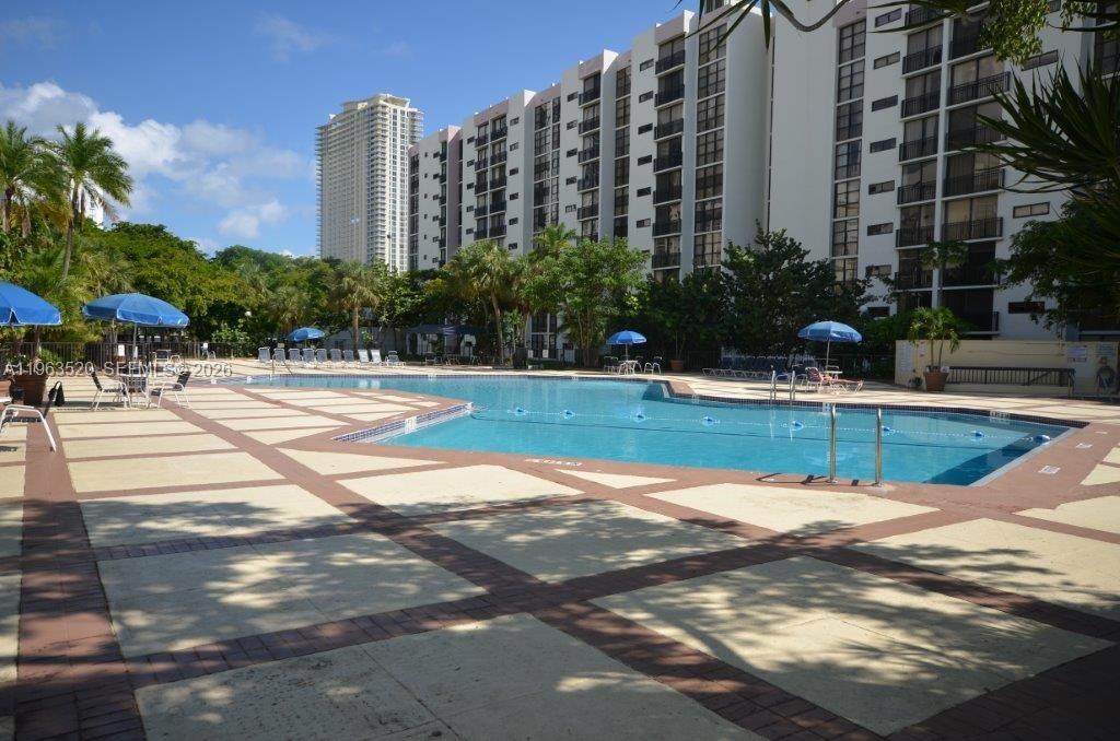 17021 N Bay Road