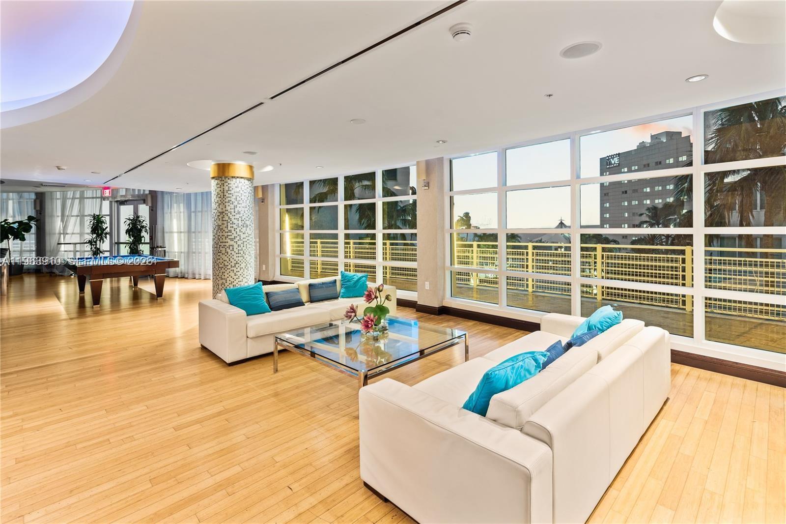 253 NE 2nd Street