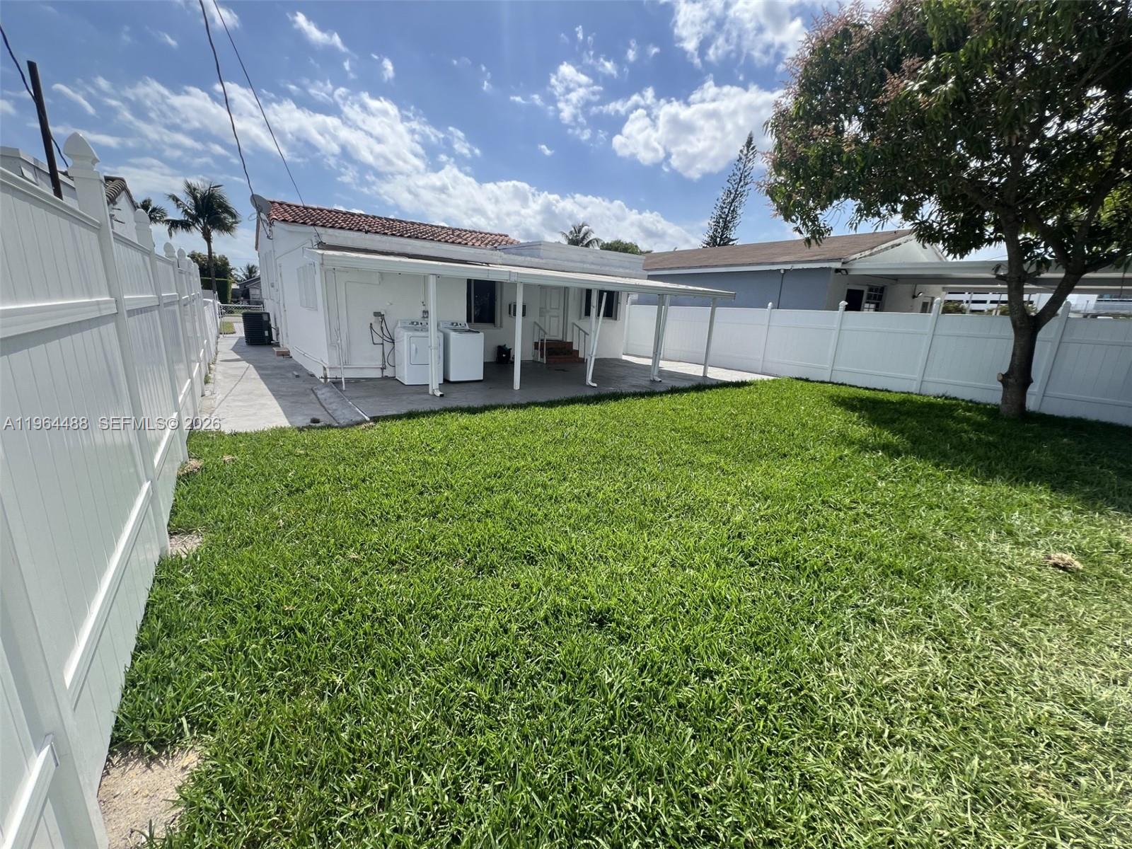 6823 SW 25th Street