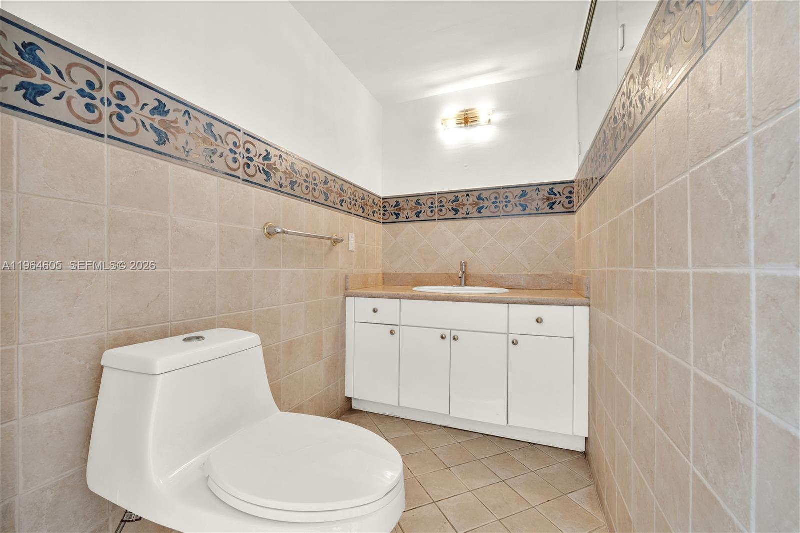 385 Poinciana Drive