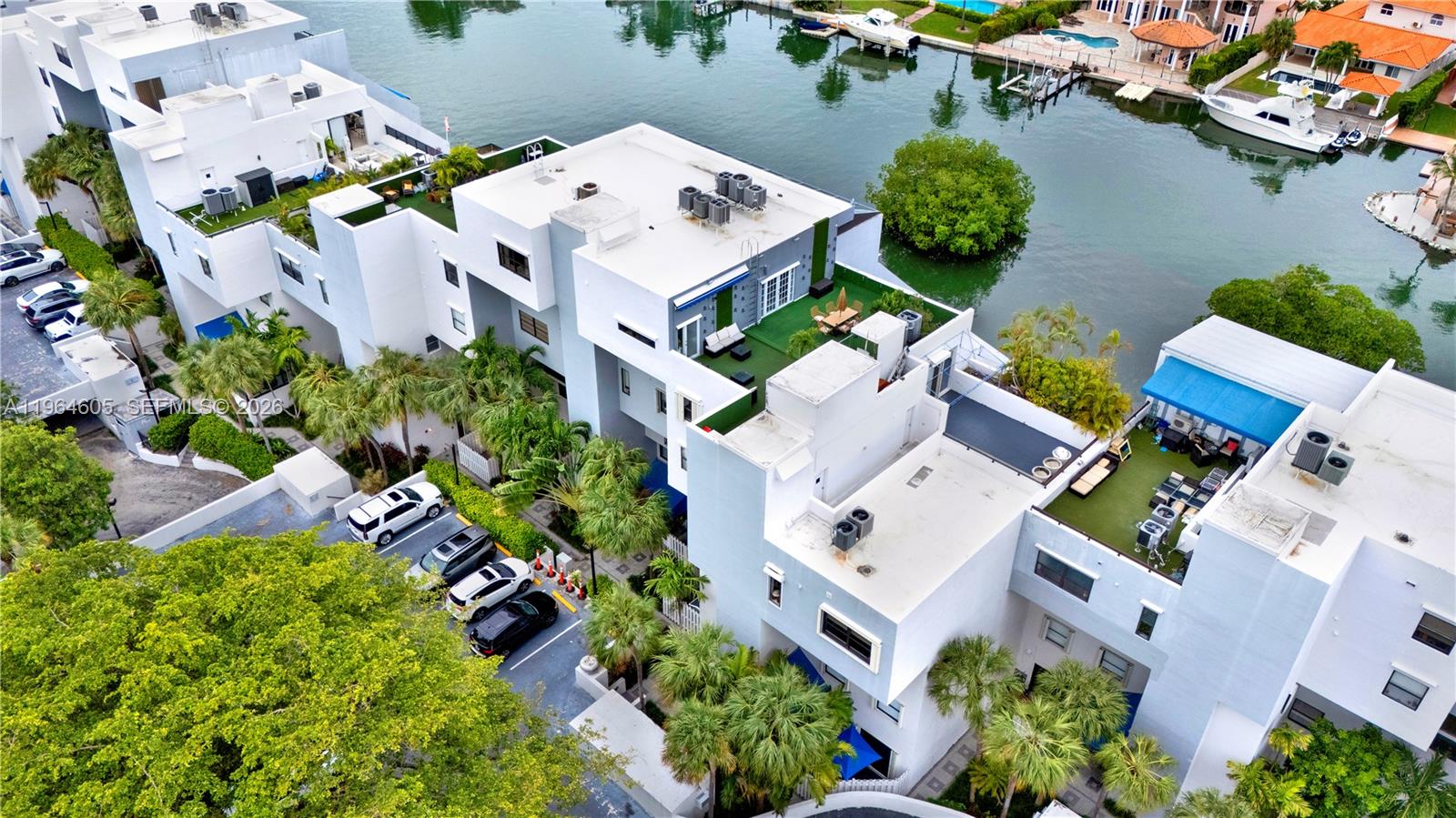385 Poinciana Drive
