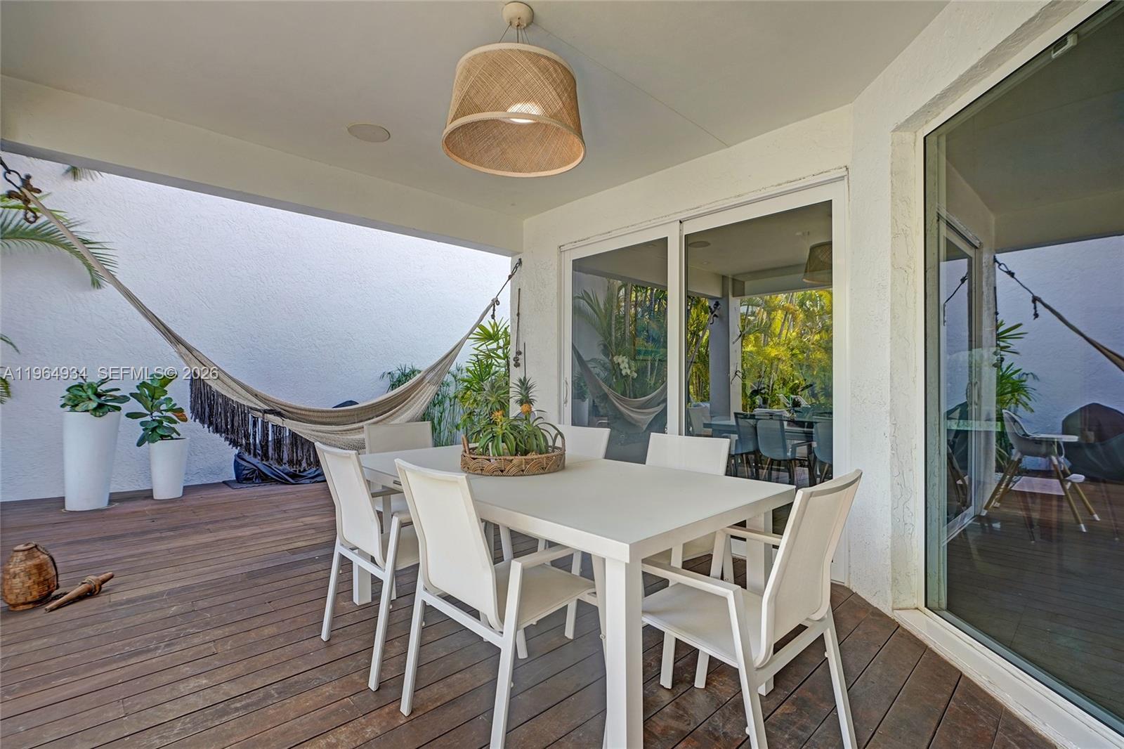 1662 Diplomat Drive