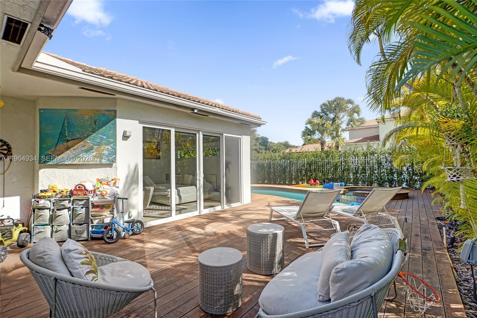 1662 Diplomat Drive