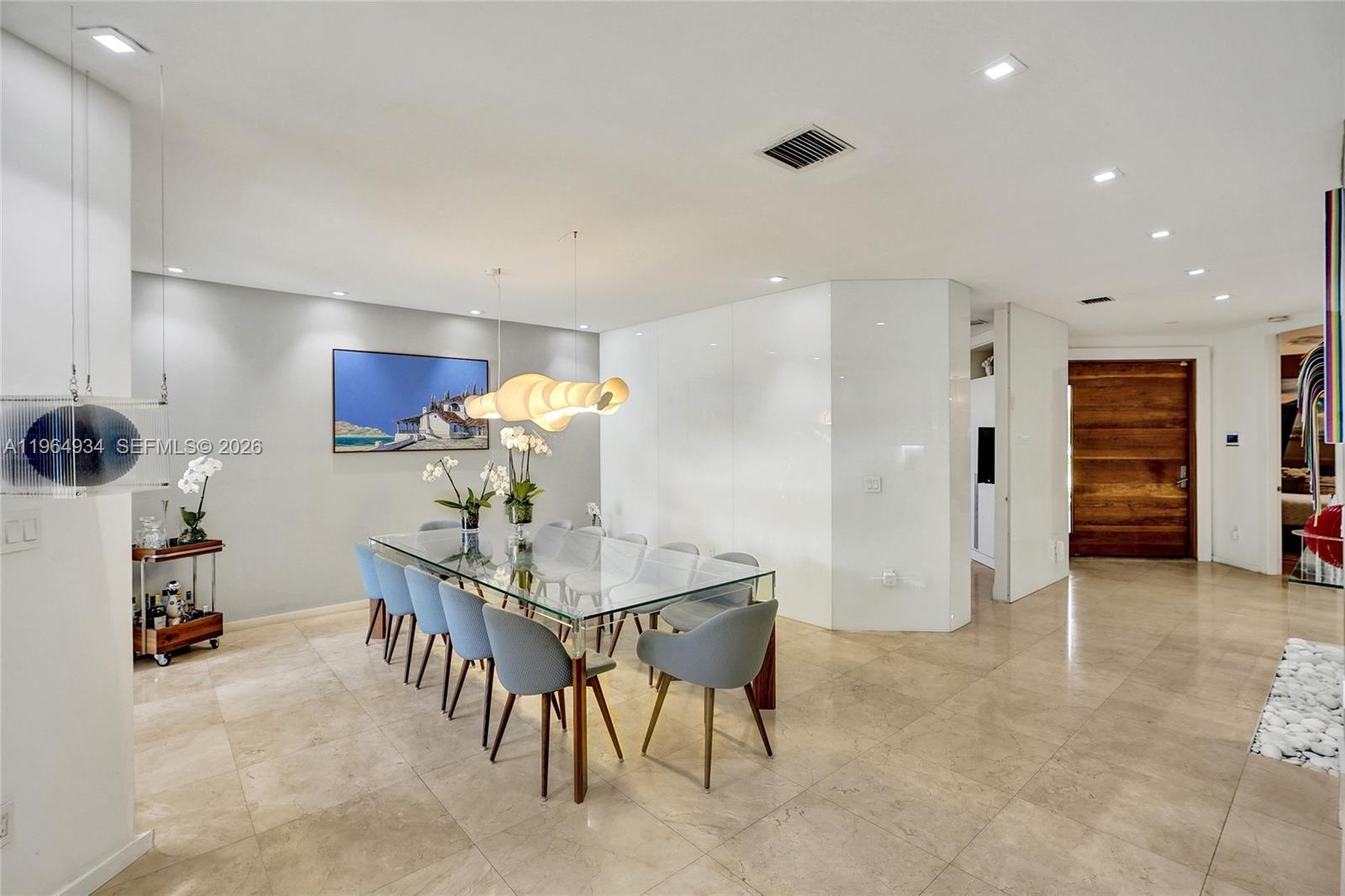 1662 Diplomat Drive