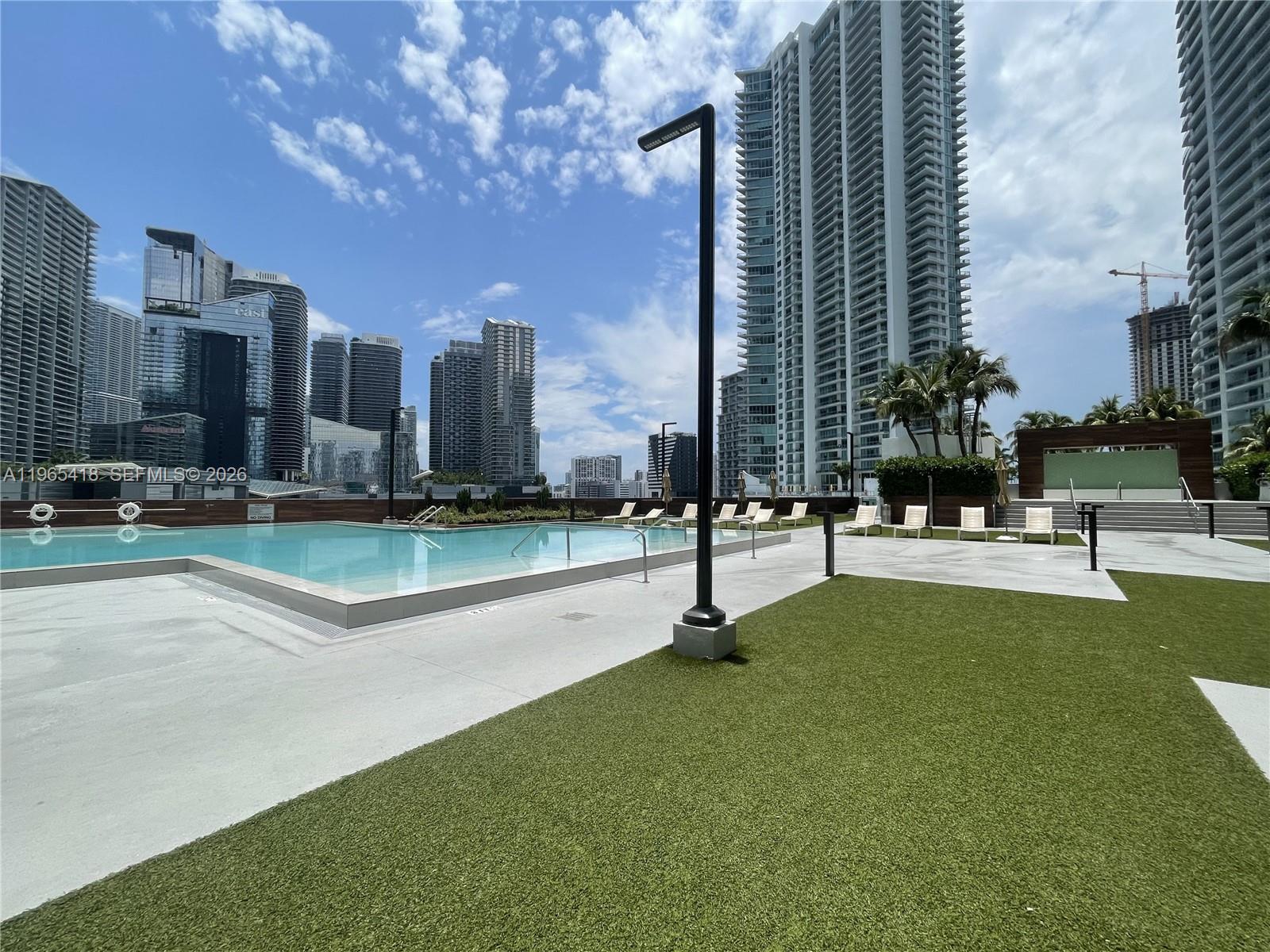 350 S Miami Avenue