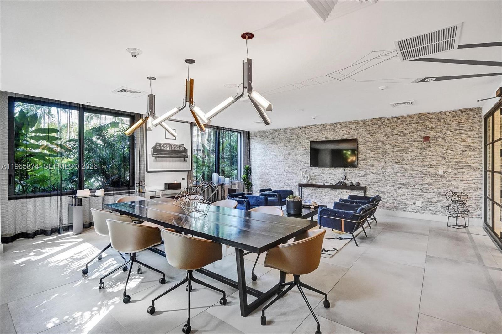 121 NE 34th Street