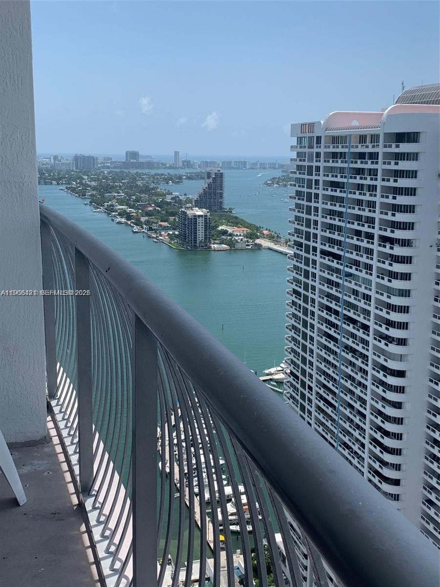 1750 N Bayshore Drive