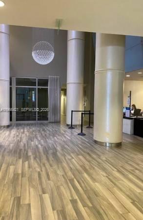 1750 N Bayshore Drive