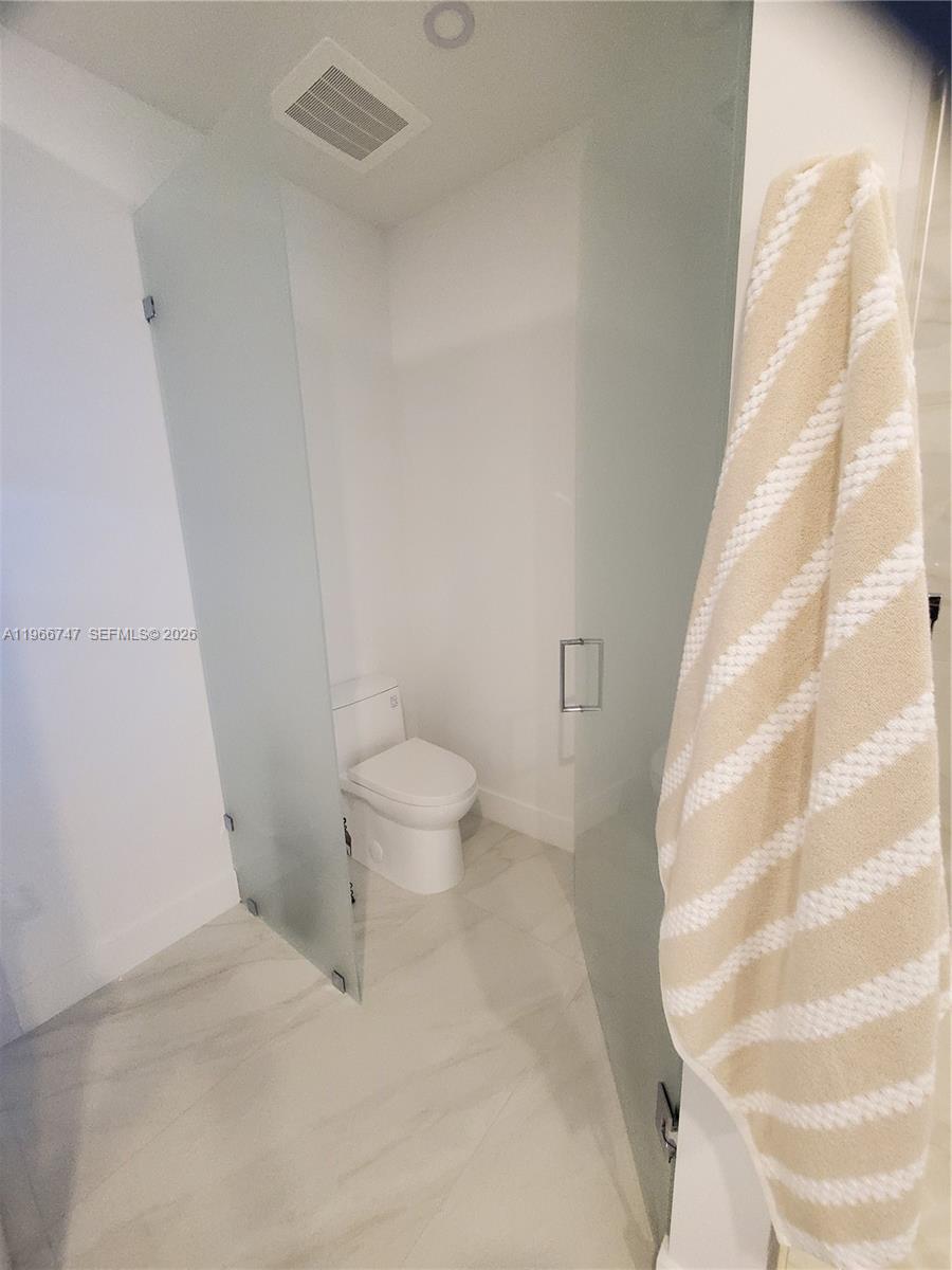 17550 Collins