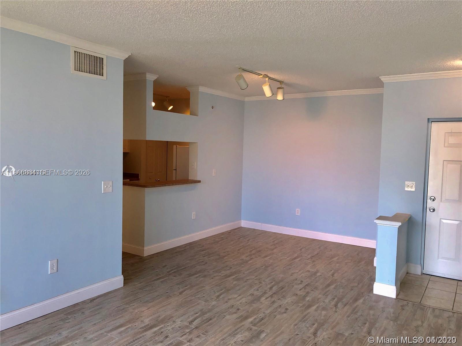 17125 N Bay Road