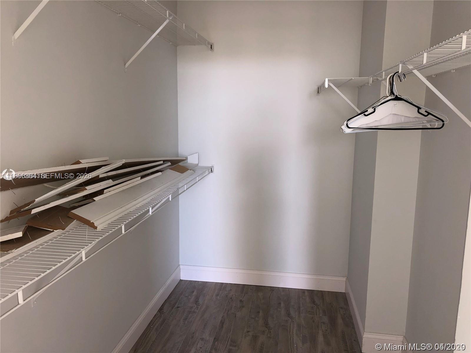 17125 N Bay Road
