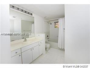17125 N Bay Road