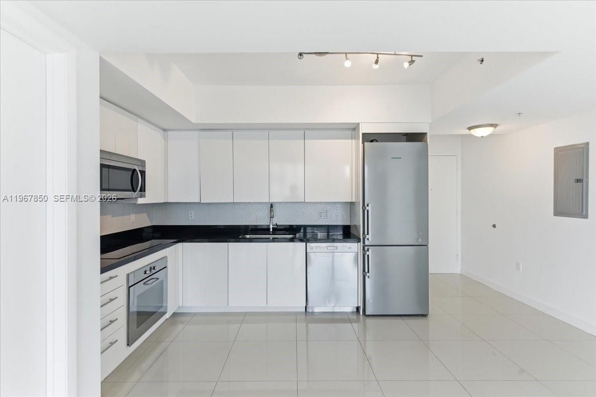 92 SW 3rd Street