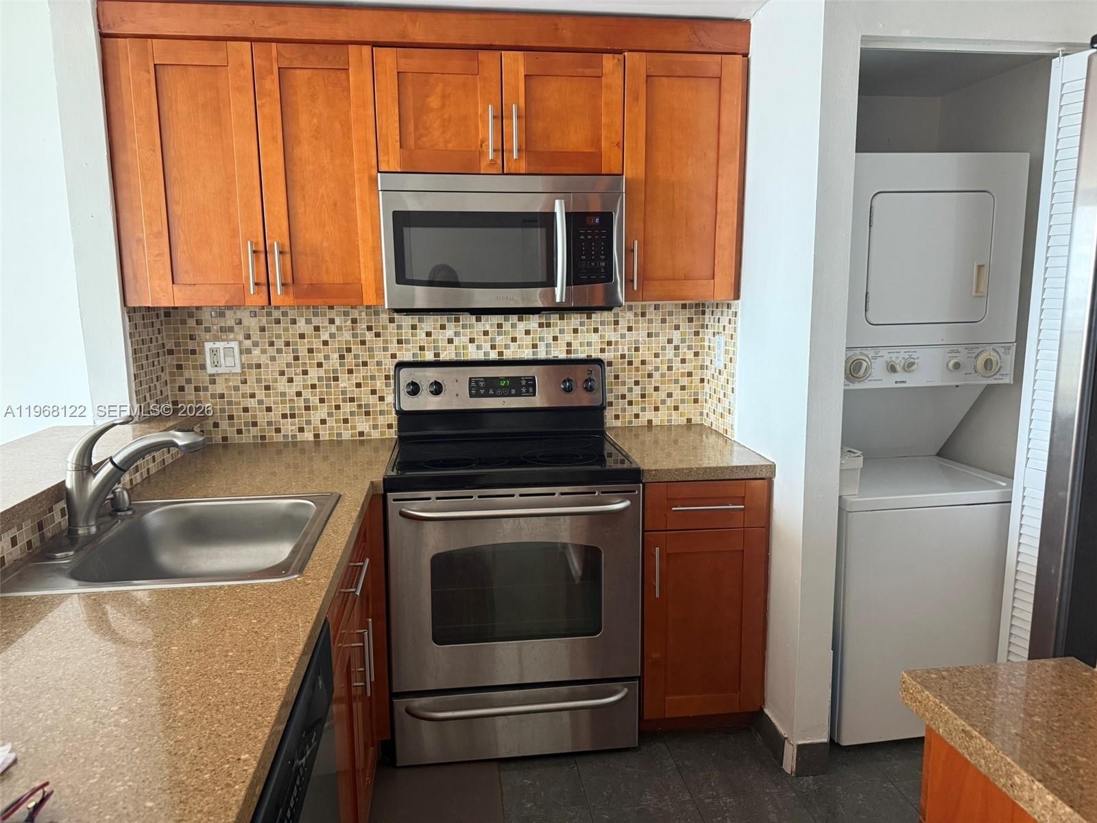 600 NE 36th Street
