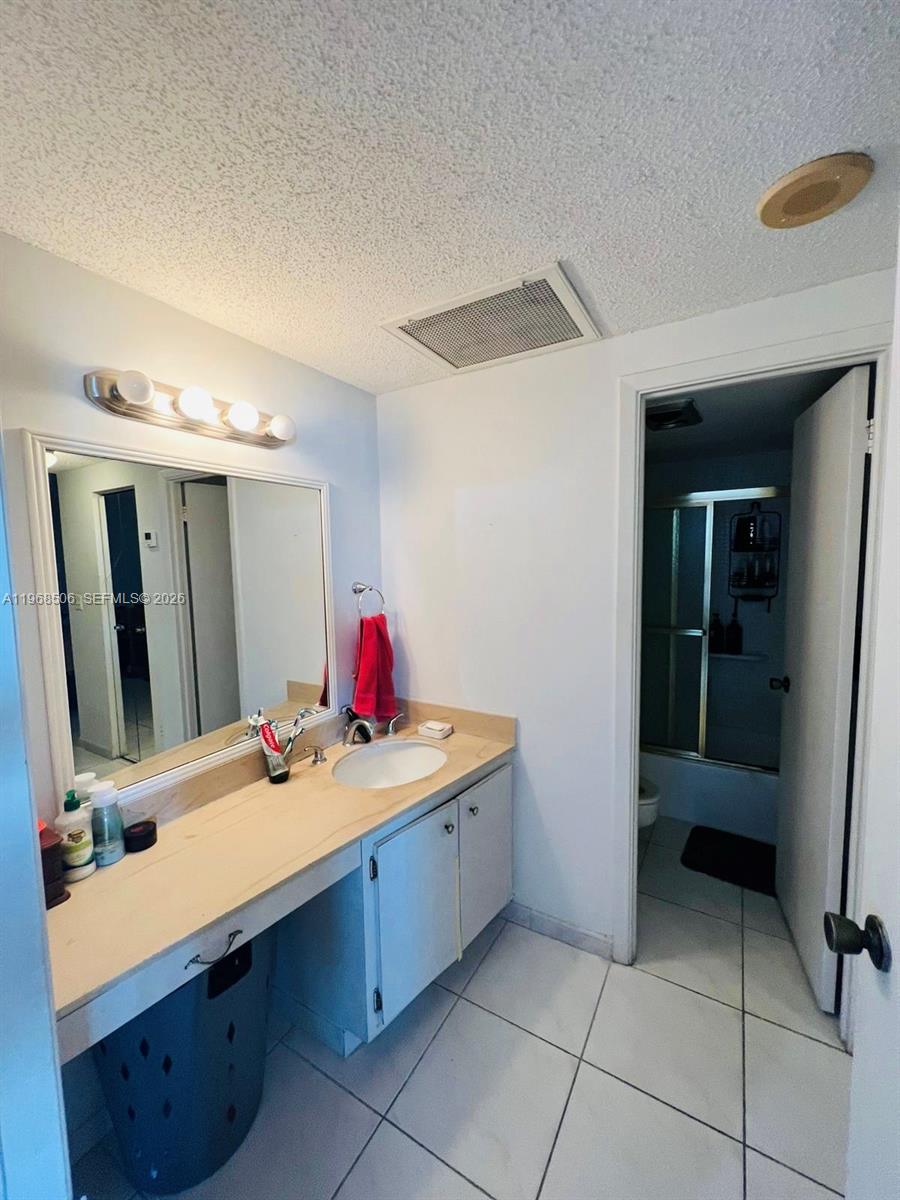 500 Bayview Drive